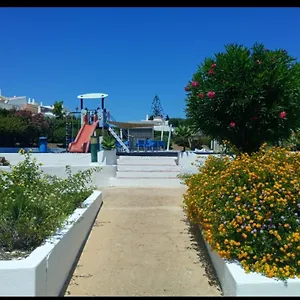 Apartamento Senhora Da Rocha In Porches- 2b, Porches (Algarve)